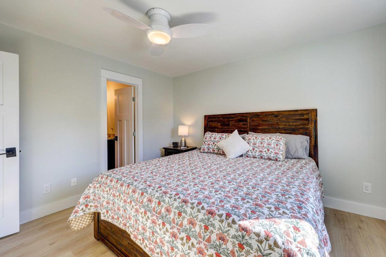 Chic Bentonville Home With Patio And Fire Pit! 외부 사진