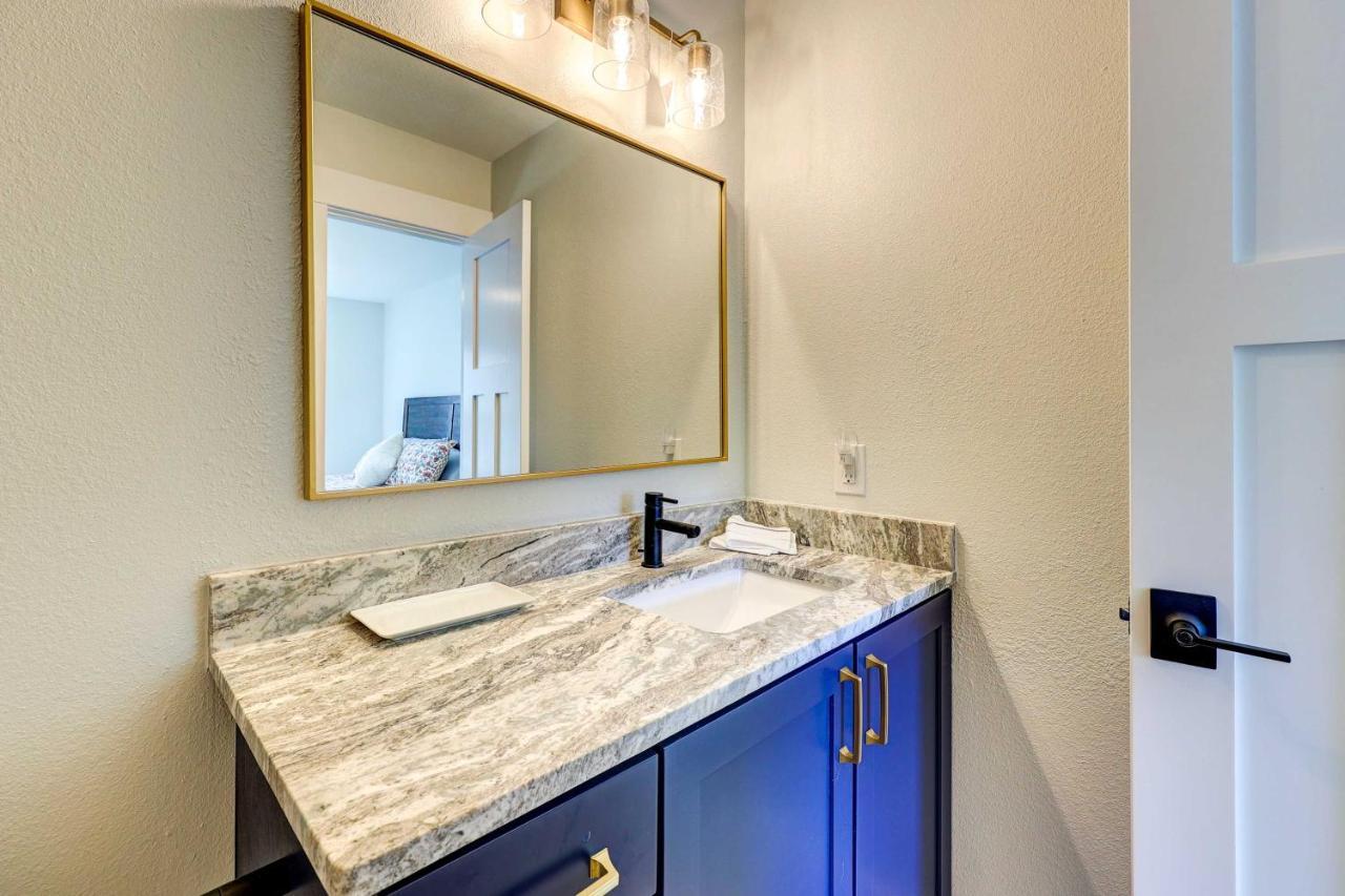 Chic Bentonville Home With Patio And Fire Pit! 외부 사진